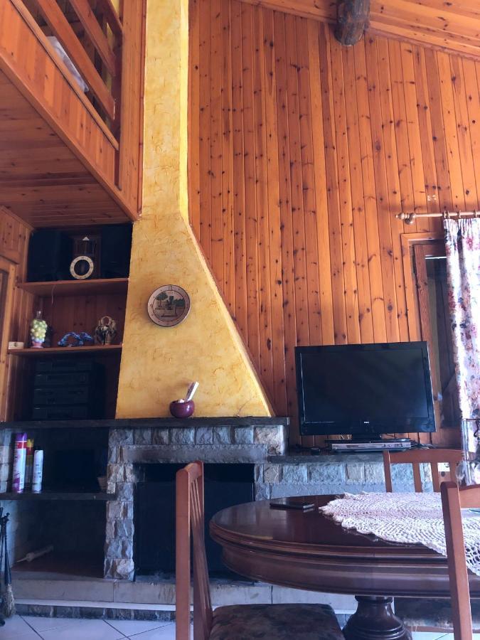 Agradable Casa Con Chimenea Interior Villa กัมโปรดอน ภายนอก รูปภาพ
